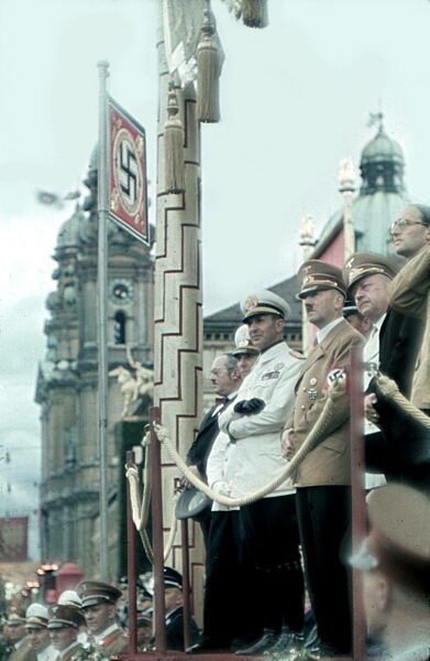 Adolf Hitler am 'Tag der deutschen Kunst' in München, 1939