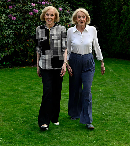 Alice Kessler und Ellen Kessler in Grünwald, 2025