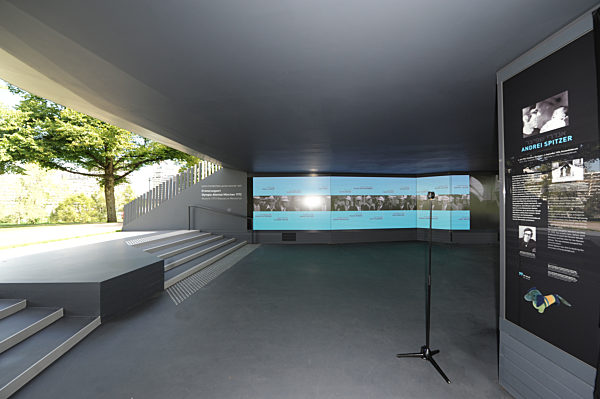 Erinnerungsort "Einschnitt" für die Opfer des Olympia-Attentats in München, 2017