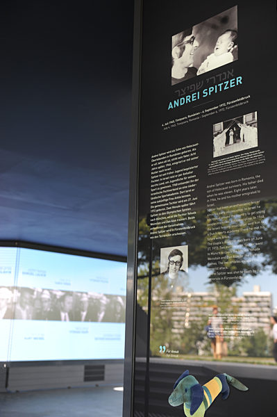 Erinnerungsort "Einschnitt" für die Opfer des Olympia-Attentats in München, 2017