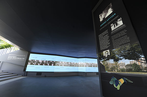 Erinnerungsort "Einschnitt" für die Opfer des Olympia-Attentats in München, 2017