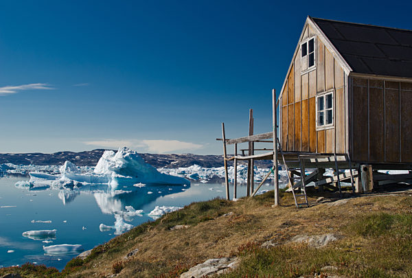 Jägersiedlung Tiniteqilaaq in Ostgrönland