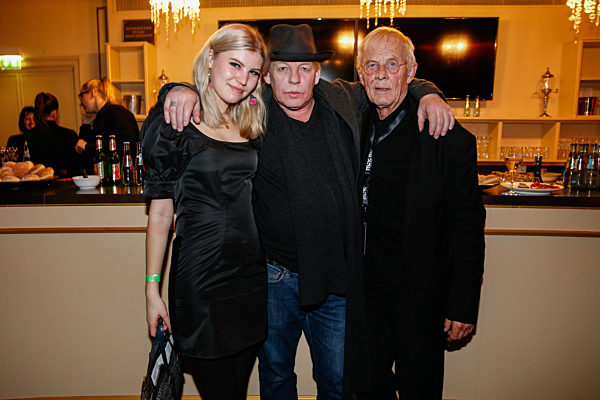 Premiere des Theaterstücks "Affe"