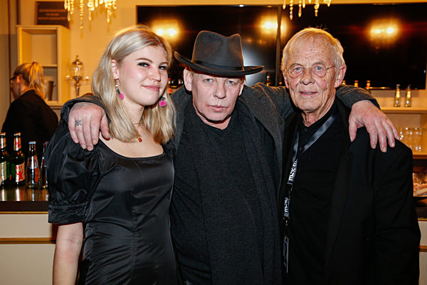 Premiere des Theaterstücks "Affe"