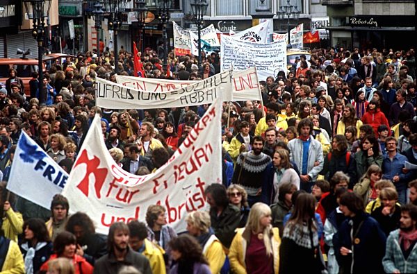 Friedens- und Abrüstungsdemonstration in Bonn