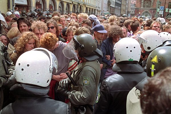 G-7 Wirtschaftsgipfel 1992 in München - Demonstration