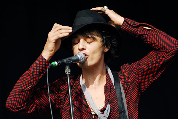 Glastonbury Festival 2007. Pete Doherty on stage during the Babyshambles...