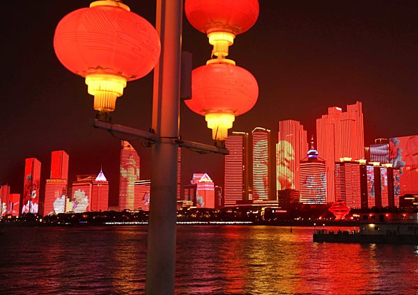 CHINA-QINGDAO-NATIONAL DAY-LIGHT SHOW (CN)