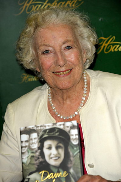 Dame Vera Lynn Booksigning