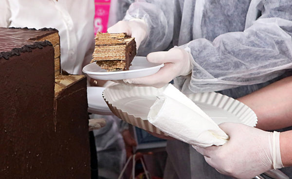 World's largest wafer bar made in Kharkiv