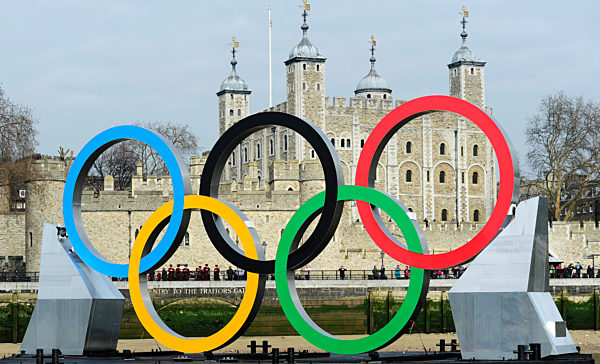Giant Olympic Rings floats on the River Thames