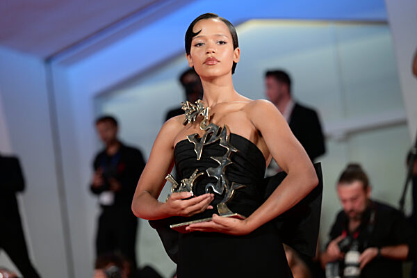 Award Winners Photocall at the 79th Venice International Film Festival on September 10, 2022 in Venice, Italy.