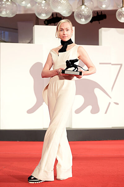 Award Winners Photocall at the 79th Venice International Film Festival on September 10, 2022 in Venice, Italy.