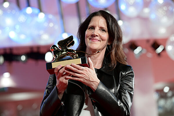 Award Winners Photocall at the 79th Venice International Film Festival on September 10, 2022 in Venice, Italy.
