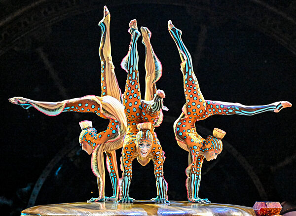 Cirque Du Soleil - KURIOS: CABINET OF CURIOSITIES