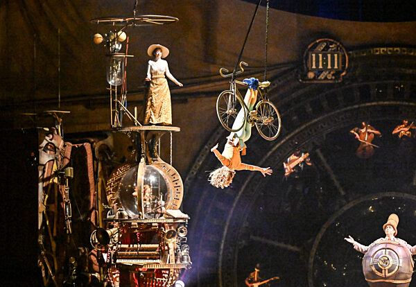 Cirque Du Soleil - KURIOS: CABINET OF CURIOSITIES