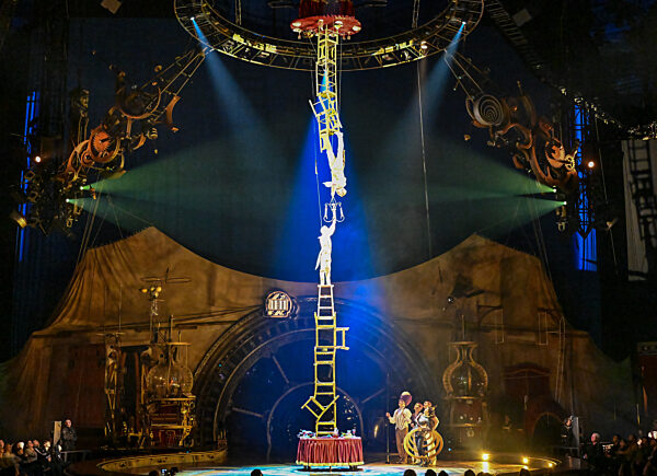Cirque Du Soleil - KURIOS: CABINET OF CURIOSITIES