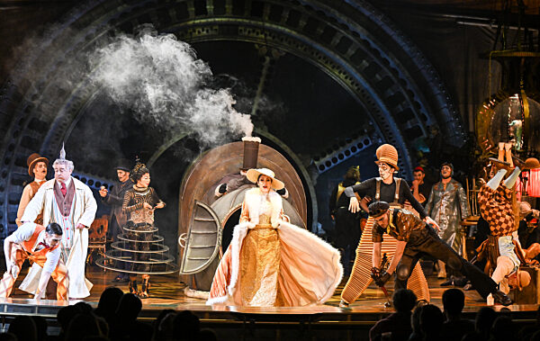 Cirque Du Soleil - KURIOS: CABINET OF CURIOSITIES