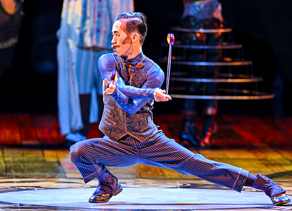 Cirque Du Soleil - KURIOS: CABINET OF CURIOSITIES