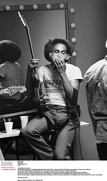 Bob Marley
Backstage
Poughkeepsie, NY
1976

 _
 .



  

DIGITAL FILE ONLY

http://www..co.uk/