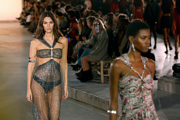 Isabel Marant  Ready to wear spring summer 2025
Paris september 2024