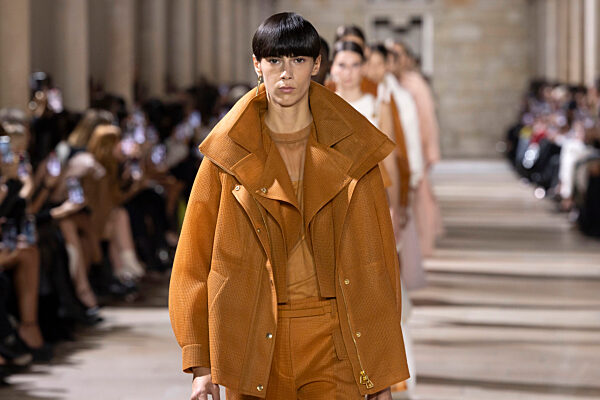 Akris Ready to wear spring summer 2025
Paris september 2024