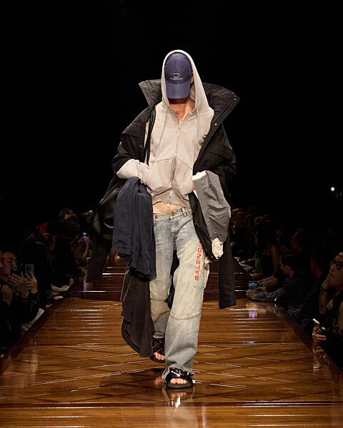 BALENCIAGA Ready To Wear Spring Summer 2025