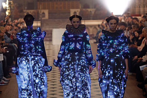 Anrealage Ready to wear fall winter 2025/26 
Paris March 2025