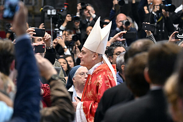 Basilica di San Pietro, celebrazione della Messa Pro Eligendo Romano Pontefice