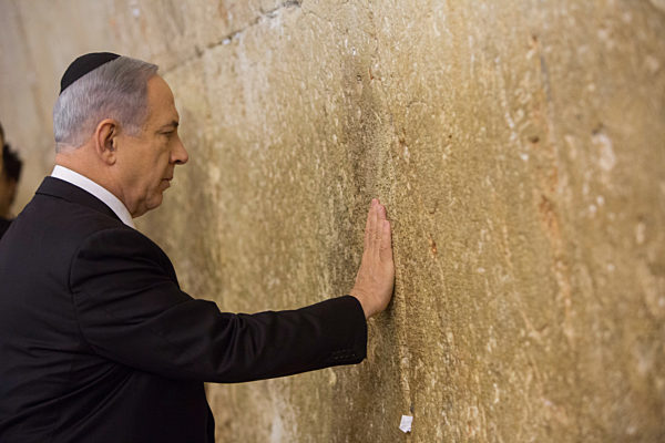 MIDEAST-JERUSALEM-ISRAEL-NETANYAHU-REELECTION-WESTERN WALL-VISIT