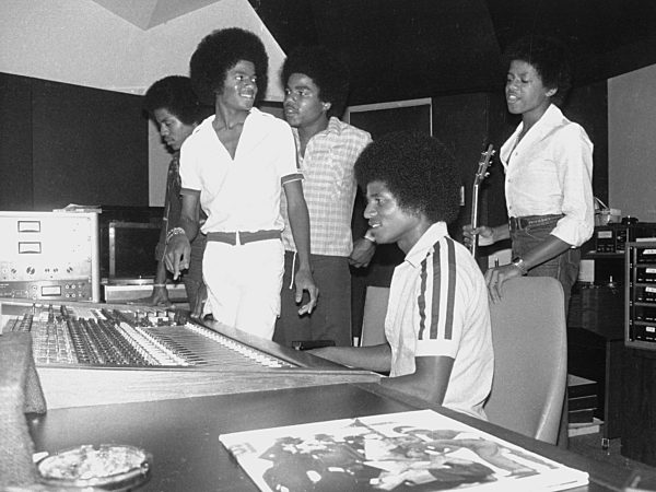 13 Mar 1976 - Jackson 5 Leave Motown