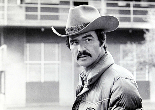 In a scene from 'Hooper'