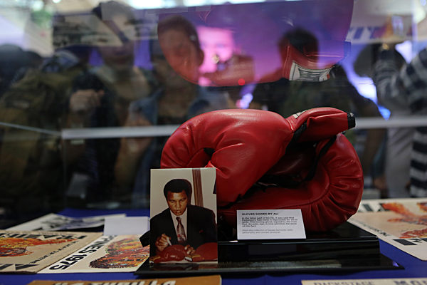 PHILIPPINES-QUEZON CITY-MUHAMMAD ALI-TRIBUTE EXHIBIT