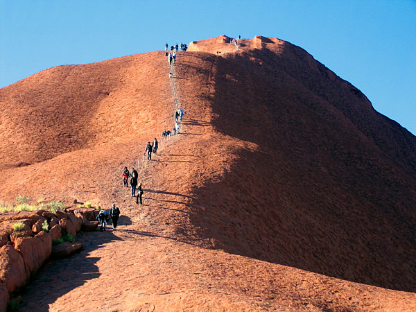Uluru climb banned from October 2019 after historic vote