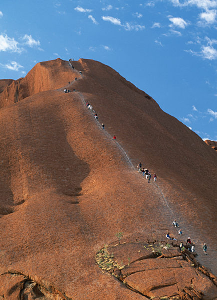 Uluru climb banned from October 2019 after historic vote