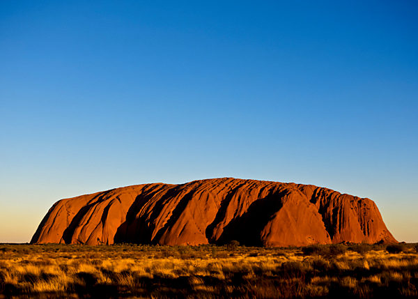 Uluru climb banned from October 2019 after historic vote