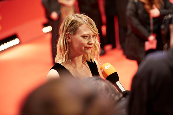 Mia Wasikowska