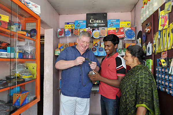Rainer Hunold im SOS Kinderdorf in Kochi