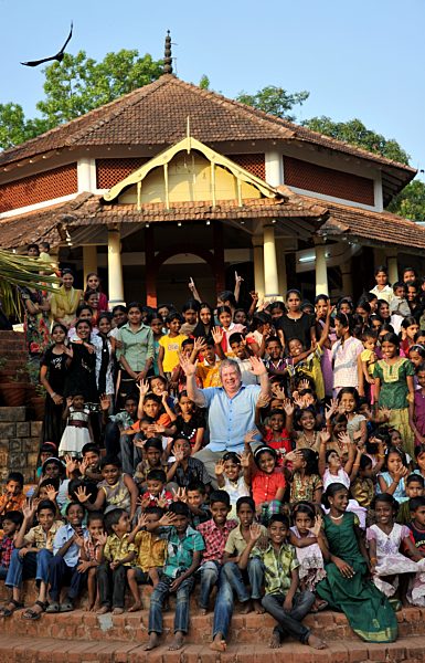 Rainer Hunold im SOS Kinderdorf in Kochi