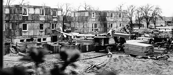 DDR - Wohnungsbau auf dem Lande 1977
