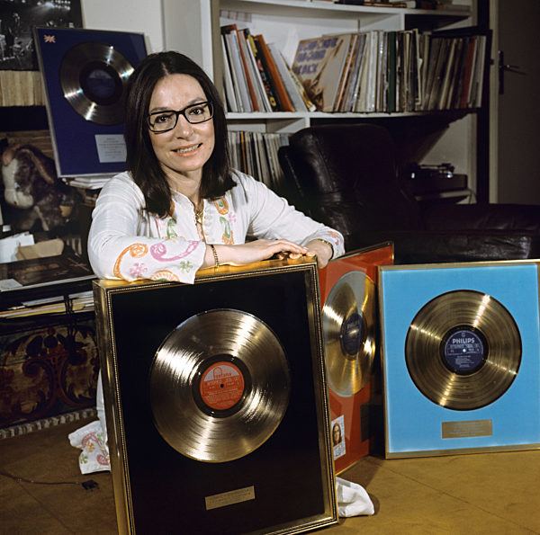 Nana Mouskouri