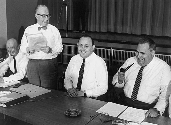 Innenminister Genscher bei ÖTV-Tarifverhandlungen