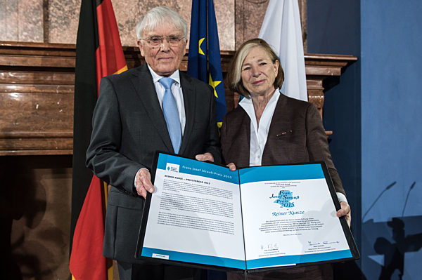 Schriftsteller Reiner Kunze erhält den Franz-Josef-Strauß-Preis