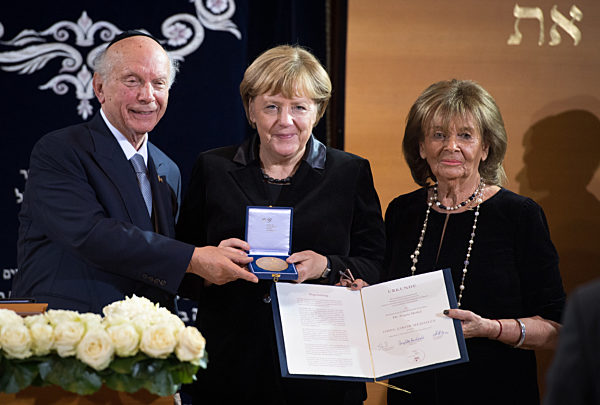 Ohel-Jakob-Medaille für Merkel