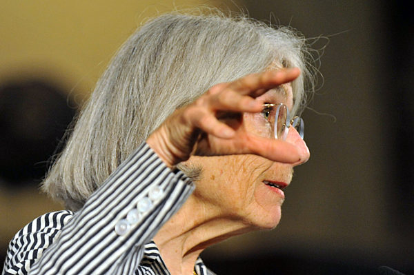 Donna Leon liest