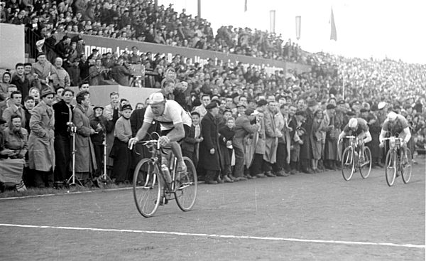 DDR - Internationale Friedensfahrt 1957 - 5. Etappe