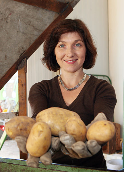 Katherina Reiche - Wahlkampf als Erntehelferin