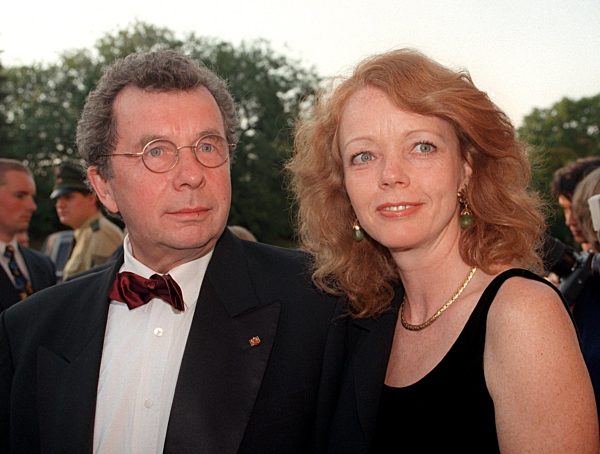 Hellmuth Karasek und Frau