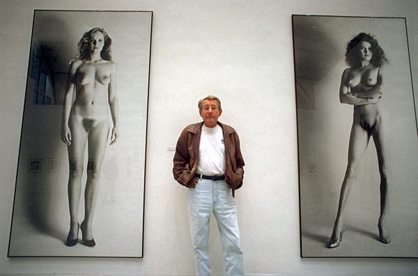 Star-Fotograf Helmut Newton wird 80