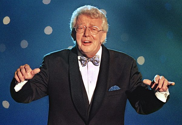 "Musik liegt in der Luft" mit Dieter Thomas Heck